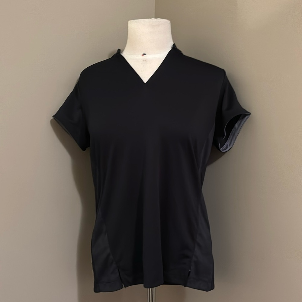 Elevate Short Sleeve VNeck Athletic Top  Black Size Medium